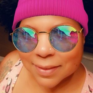 Meet your Posher, Cherry